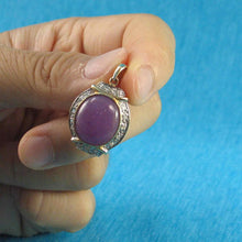Load image into Gallery viewer, Oval Lavender Jade 14k Gold Pendant