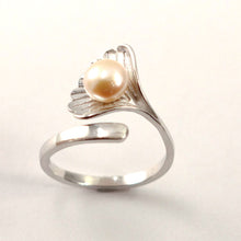 Load image into Gallery viewer, Real Silver .925 Peach Freshwater Cultured Pearl Shell-Style Adjustable Ring