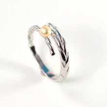 Load image into Gallery viewer, Solid Sterling Silver .925 Peach Freshwater Cultured Pearl Wheat-Style Adjustable Ring