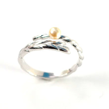 Load image into Gallery viewer, Solid Sterling Silver .925 Peach Freshwater Cultured Pearl Wheat-Style Adjustable Ring
