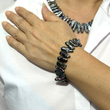 Load image into Gallery viewer, Peacock Biwa Pearl Bracelet with 14k Yellow Gold Fish Tail Clasp