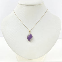 Load image into Gallery viewer, S-Shape Lavender Jade 14k Gold Pendant