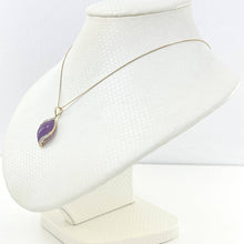 Load image into Gallery viewer, S-Shape Lavender Jade 14k Gold Pendant