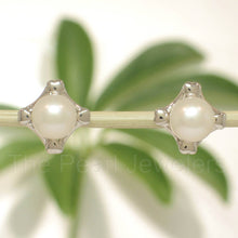 Load image into Gallery viewer, Solid 14k White Gold Square Four Hearts White Cultured Pearl Stud Earrings