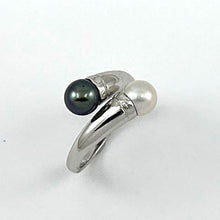 Load image into Gallery viewer, Solid Sterling Silver .925 Twin Black &amp; White Freshwater Cultured Pearl Cocktail Ring