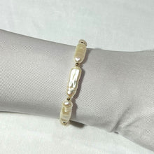 Load image into Gallery viewer, White Biwa Pearl &amp; Gold Beads Bracelet with 14k Yellow Gold Fish Tail Clasp
