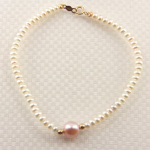 Load image into Gallery viewer, 14k Yellow Gold Spring Clasp White Mini Pearl Bracelet with Center Pink Pearl
