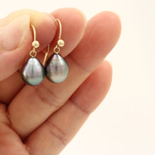 Load image into Gallery viewer, 1T02630-14kt-Gold-Fish-Hook-Simple-Charming-Black-Tahitian-Pearls-Earrings