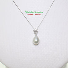 Load image into Gallery viewer, 2099855 AAA WHITE CULTURED PEARL 14K WHITE GOLD HAWAIIAN STYLE PLUMERIA PENDANT