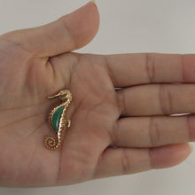 Load image into Gallery viewer, 2100833-14k-Yellow-Solid-Gold-Sea-Horse-Cabochon-Green-Jade-Pendant-Necklace