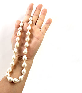 620392G12-Large-Baroque-Freshwater-Cultured-Pearl-Necklace