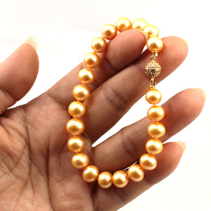 700081G09-Magnet-Clasp-8x8.5mm-Golden-Cultured-Pearl-Hand-Knot-Bracelet