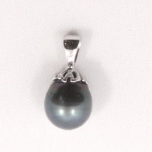 Load image into Gallery viewer, 92T2312D-Genuine-Black-Tahitian-Pearl-Silver-.925-Flower-Bale-Pendant-Necklace