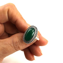 Load image into Gallery viewer, 9310113-Hand-Crafted-Sterling-Silver-Green-Agate-Solitaire-Ring