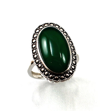 Sterling Silver Green Agate Solitaire Ring (10x18mm)