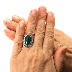 9310113-Hand-Crafted-Sterling-Silver-Green-Agate-Solitaire-Ring