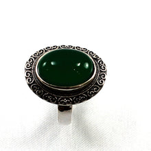 Load image into Gallery viewer, 9310123-Hand-Crafted-Sterling-Silver-Green-Agate-Solitaire-Ring