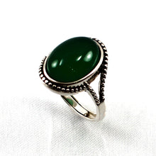 Load image into Gallery viewer, 9310143-Hand-Crafted-Sterling-Silver-Green-Agate-Solitaire-Ring