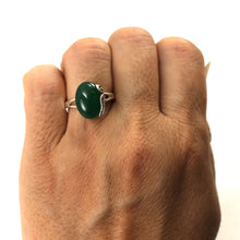 Load image into Gallery viewer, 9310153-Hand-Crafted-Sterling-Silver-Green-Agate-Solitaire-Ring