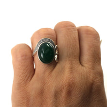 Load image into Gallery viewer, 9310183-Green-Agate-Sterling-Silver-Hand-Crafted-Solitaire-Ring