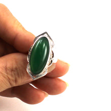 Load image into Gallery viewer, 9310743-Green-Agate-Antique-Style-Adjustable-Size-Solitaire-Ring-Sterling-Silver