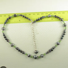 Load image into Gallery viewer, Black Pearl &amp; Peridot Crystal Necklace