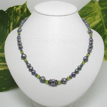 Load image into Gallery viewer, Black Pearl &amp; Peridot Crystal Necklace
