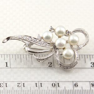 9700101-Handcrafted-White-Pearl -Flower-Design-Brooch-Pin